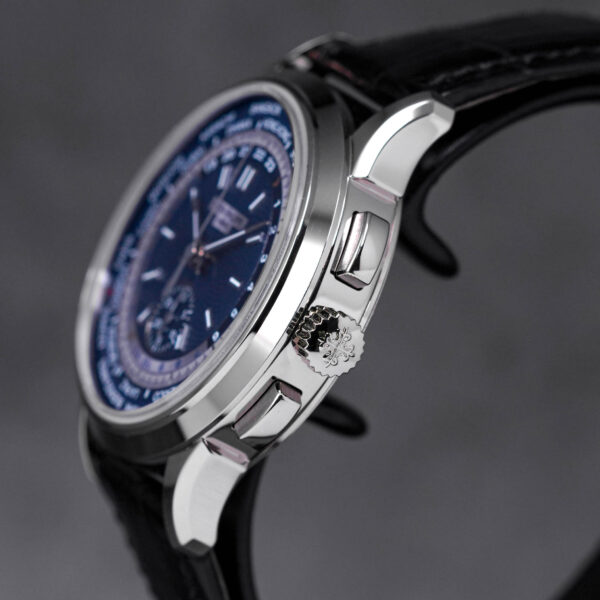 PATEK PHILIPPE COMPLICATIONS 5930G WHITEGOLD WORLD TIME FLYBACK CHRONOGRAPH BLUE DIAL (2019) - Gambar 2